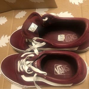Vans burgundy woman’s size 8